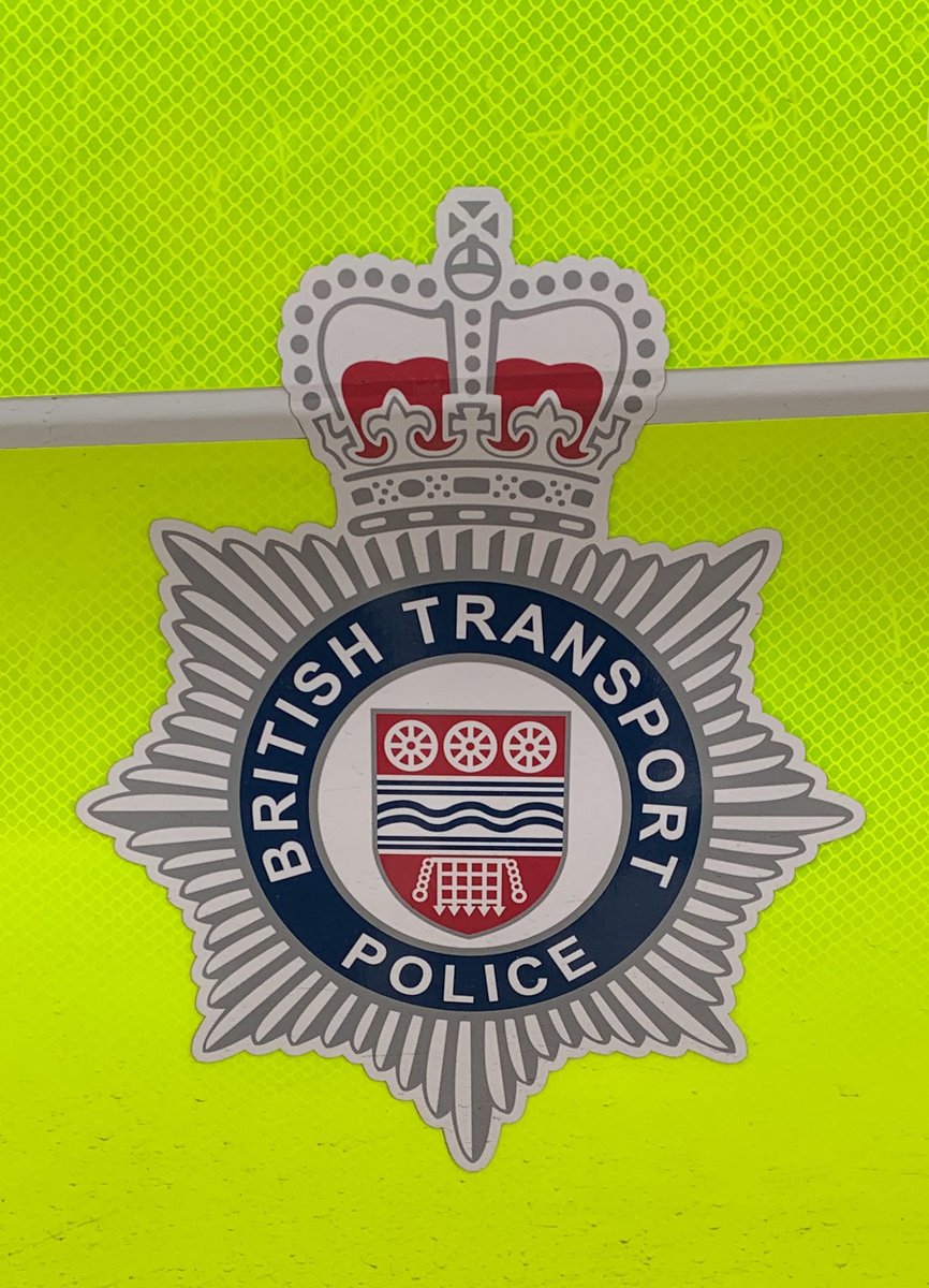 Our officers have attended Tottenham Court Road to assist officers from @BTPKingsCross who are on high visibility patrols. #jointworking 🚇