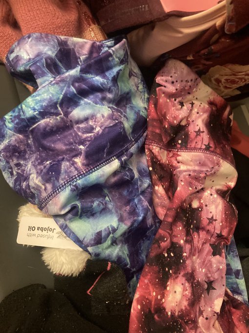 Time to bust out the ole galaxy leggings from the 2010&rsquo;s @brightennn___ It&rsquo;s the tag for me tho #SolarEclipse2024<a href="/tag/solareclipse2024"class="tags"><span>#solareclipse2024</span></a>