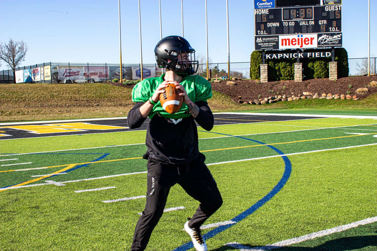 Adrian College Football tweet media