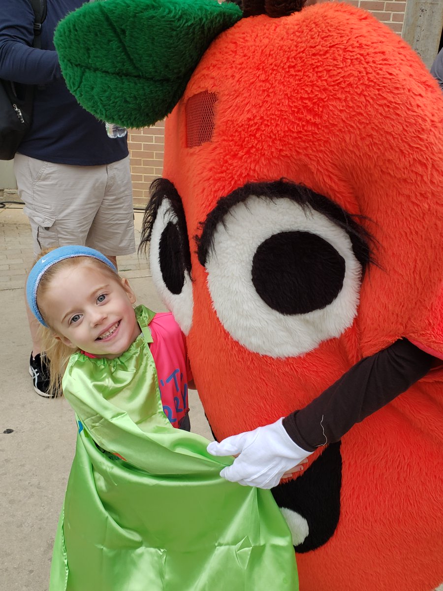 NISD's tweet photo. This past weekend, over 1,400 enthusiastic runners took to the streets for the annual @nisdnef Fun Run! Thanks to events like this, NEF is projected to award approximately $400,000 in grants to NISD educators this school year. 🍎

Event Photos: https://t.co/lkHmERmoPO https://t.co/CU4QG5qYB5