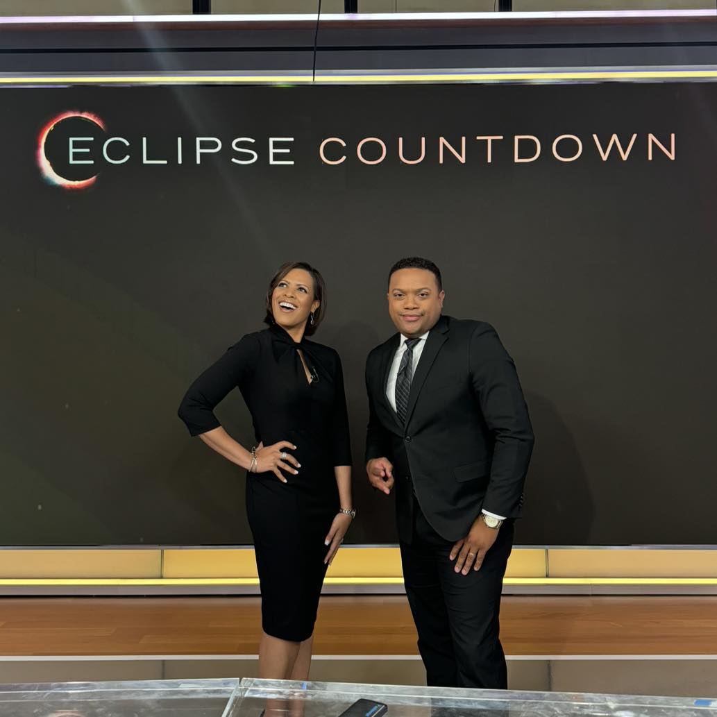 WE DRESSED THE PART 📷 The total solar eclipse is today!!!!!!!!!

Everything you need to know as we continue to countdown to totality this afternoon! 

NBCDFW.com/eclipse #NBC5Eclipse