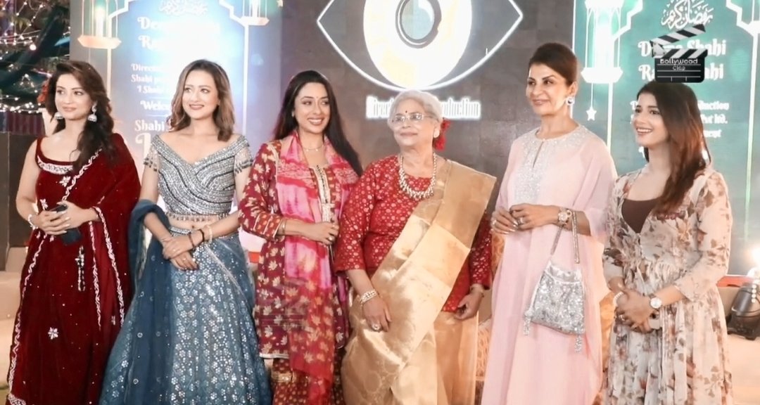 #AdaaKhan with #Anupamaa and #YehRishtaKyaKehlataHai team at Rajan Shahi Iftaar Party ❤️ #yrkkh #Anupama #SamridhiiShukla #MadalsaSharma