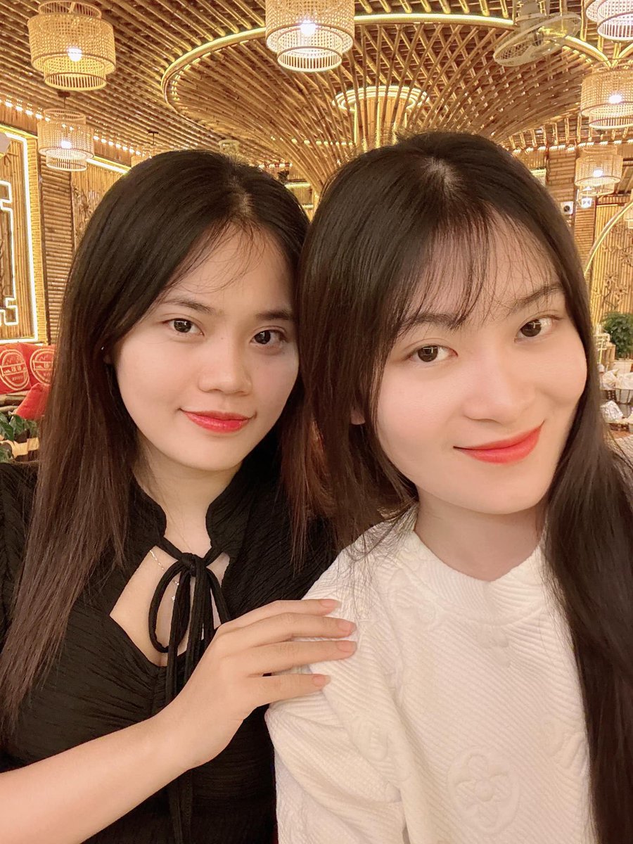 SNngSn1's tweet photo. Anh đã có số đt em chưa? https://t.co/UtfbqVurRp