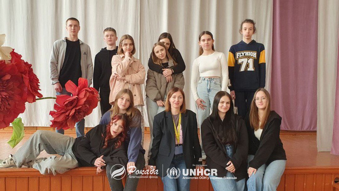 @ROKADA_CF cares about the future🫂 The foundation's experts with the financial support @UNHCRUkraine @OCHA_Ukraine opened children's spaces in #Sumy and #Chernihiv and conducted psychological training for children at the #Khmelnytskyi school📚 #Rokada #RokadaUA #Рокада