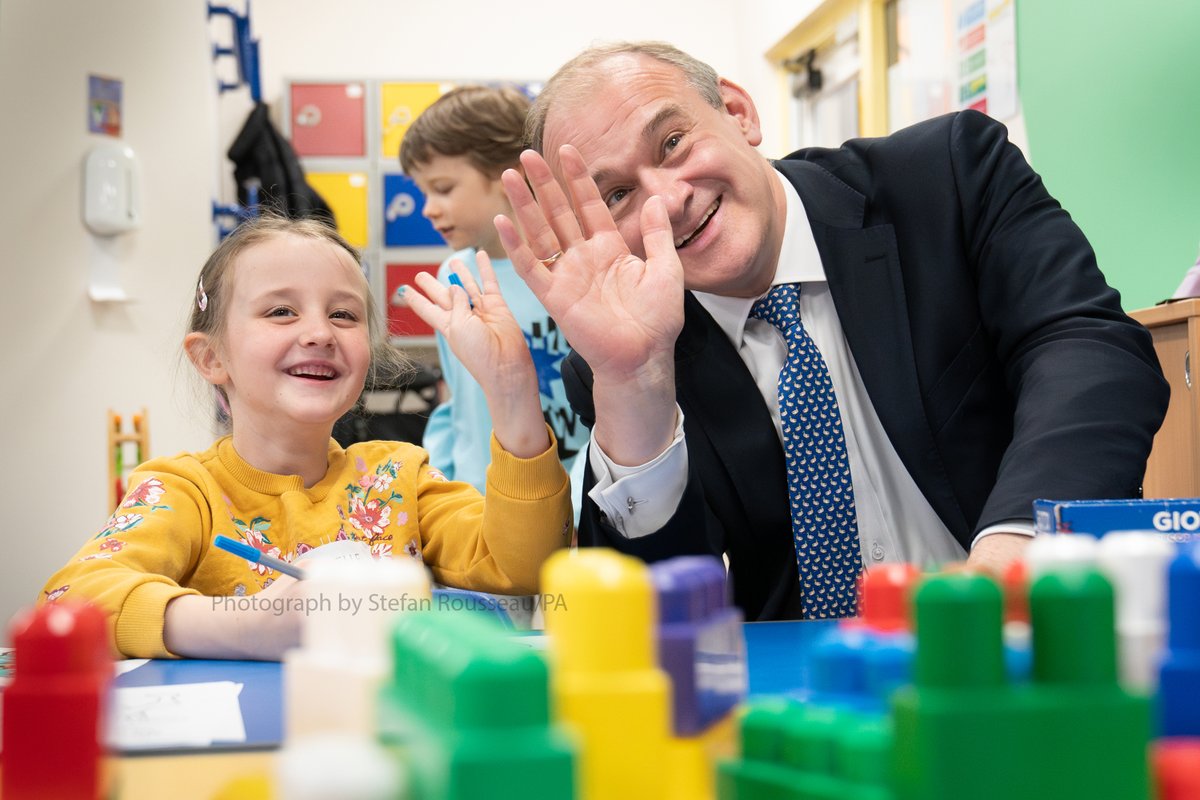 Photo du Jour: Liberal Democrat Leader, @EdwardJDavey meets 7 year old Isabelle during a visit to SNAP in Brentwood, Essex as he proposes a national agency should be set up to support children with special educational needs and disabilities. By Stefan Rousseau/PA
