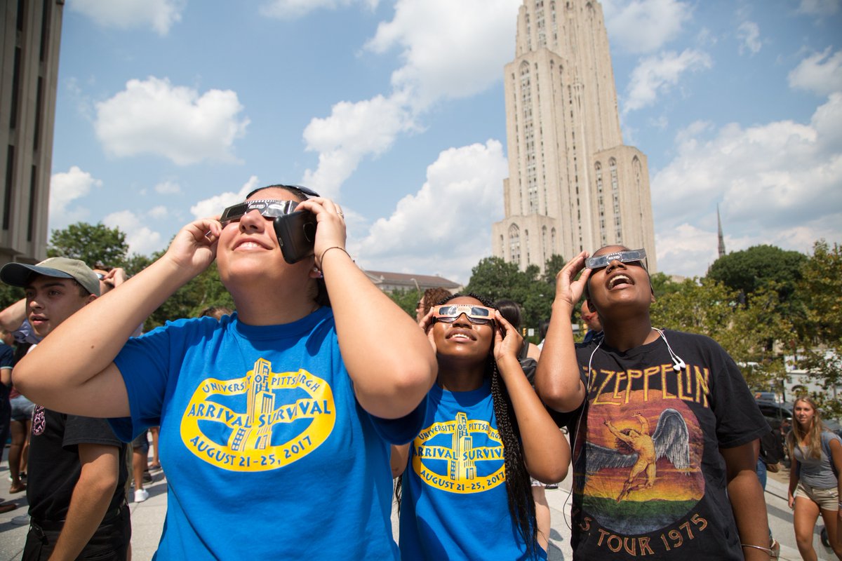 Students on campus in August 2017 watching the solar eclipse. ☀️