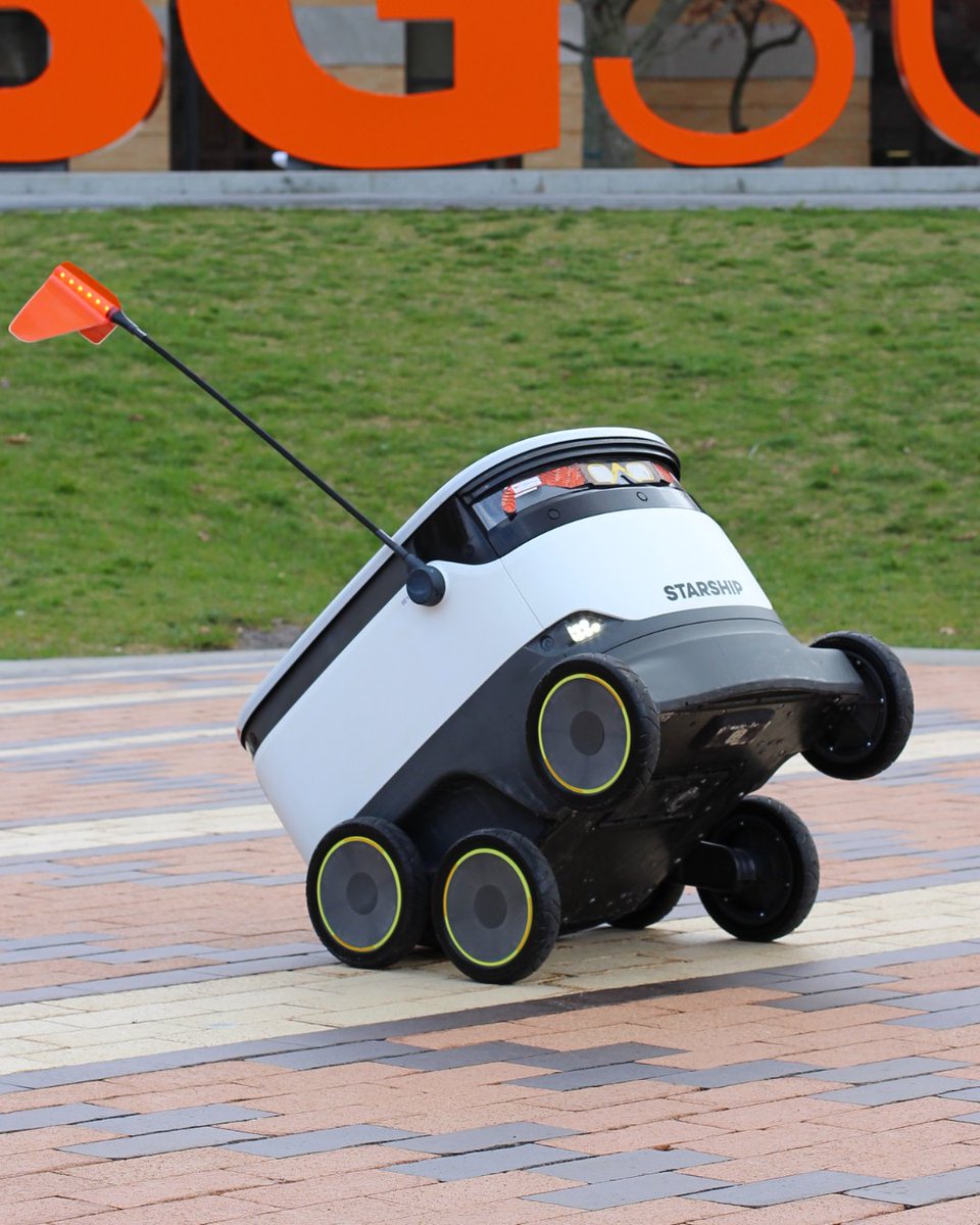 Even the @StarshipRobots are ready for the #TotalSolarEclipse 🕶️🤖 Join us today, April 8 for an #Eclipse Watch Party at the Doyt and grab a FREE pair of #Falcon solar eclipse glasses! The first 500 students will receive a free #BGSU Eclipse T-shirt!🌒 ➡️ bgsu.edu/eclipse