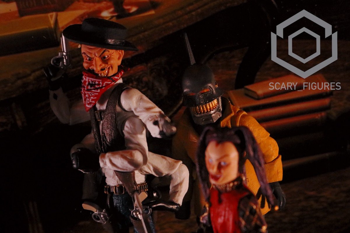 FiguresScary's tweet photo. We’re getting the band back together!
#actionfigure #actionfigures #figurephotography #horror #HorrorMovies #HorrorMovie #neca #puppetmaster #puppetmastermovie #puppetmasterii #puppetmaster2 #puppetmasteriii #puppetmaster2 https://t.co/WanX0KXDkK