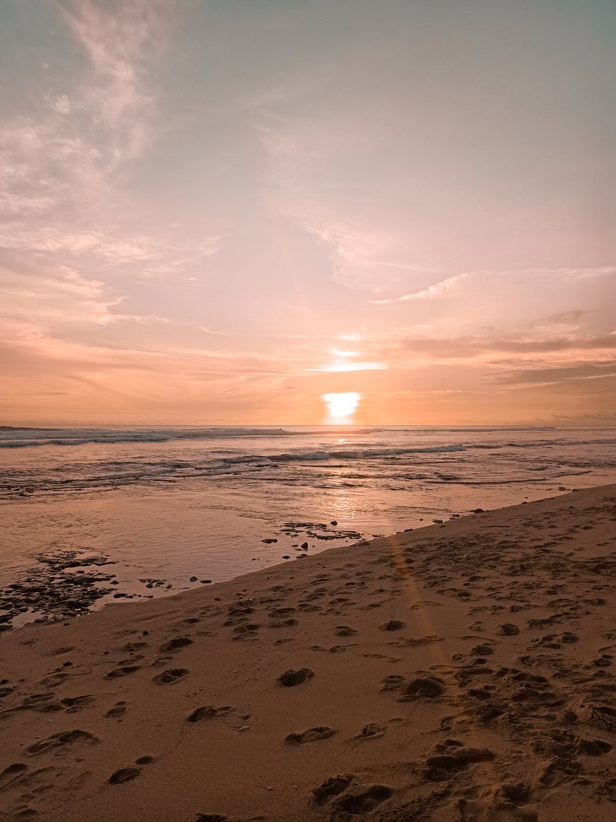 Langit Labuan Bajo & Langit-Langit Bali.