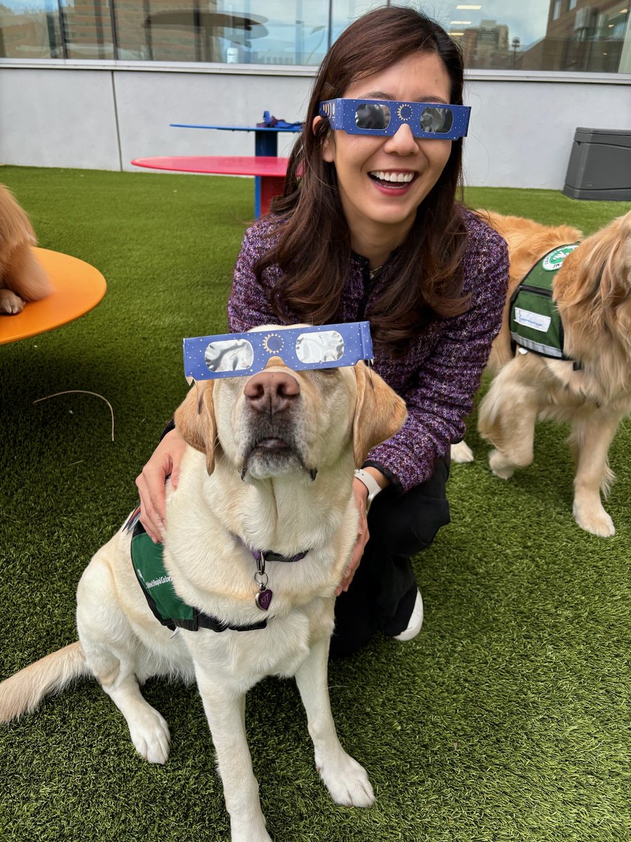 Are you ready for the eclipse today? Our docs and @ChildrensColo therapy dogs reminding you to protect your eyes with eclipse glasses or filters that meet the ISO 12312-2 standard! Head out by 12:30 p.m. to catch the maximum partial eclipse in Coloardo!