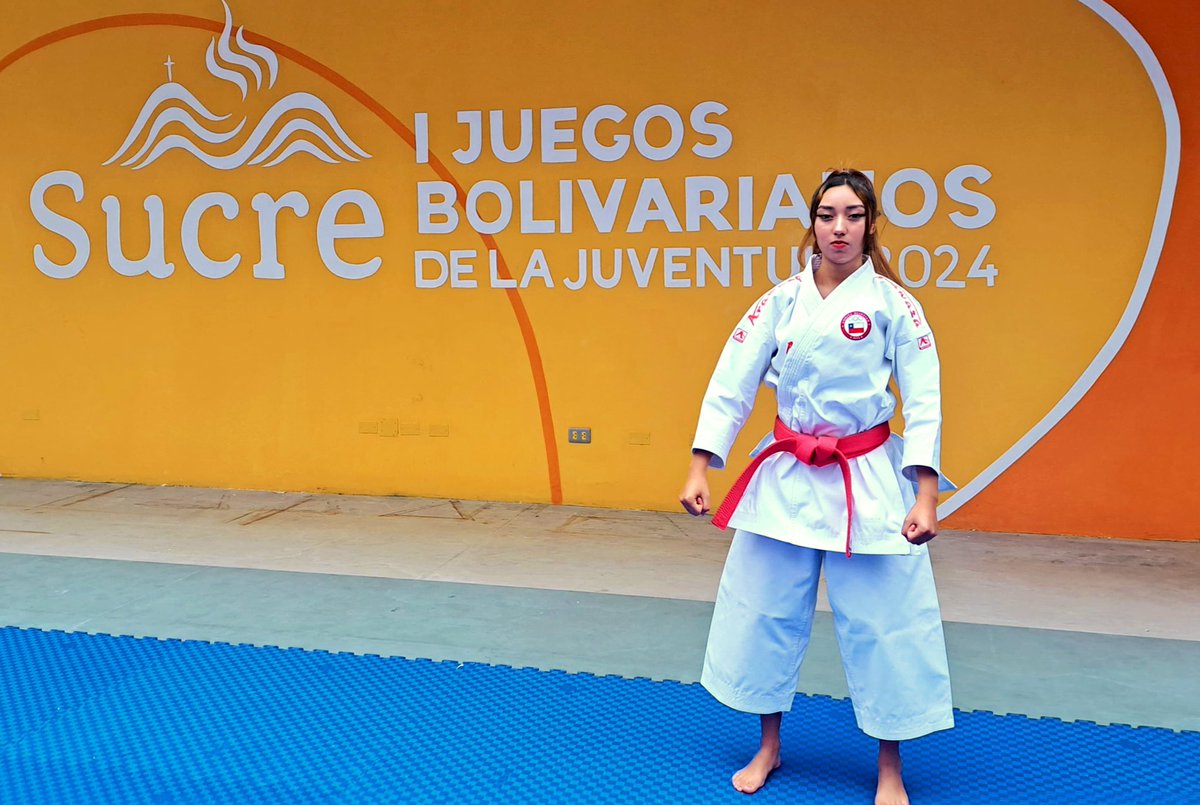 Nuestra destacada karateca de #Tarapacá Issa Roco se luce en los Juegos Bolivarianos de la Juventud 2024 que se desarrollan en #Sucre, Bolivia 🇧🇴, donde llegó a semifinales en la competencia de katas individual. FELICITACIONES 🥋💪🏽 @AntoIllanesR @IsraelCastroL