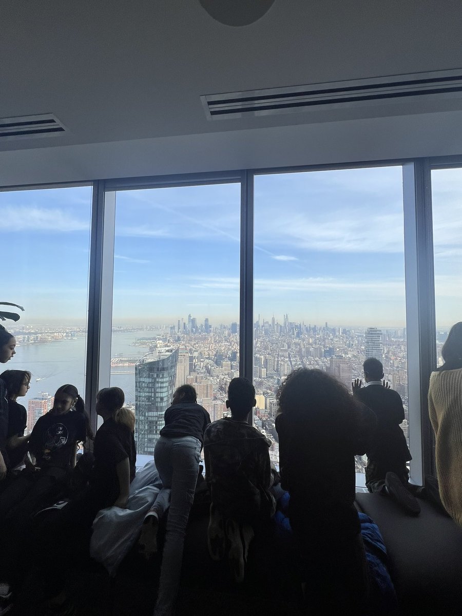 taliavis_educ's tweet photo. It was such a great experience to organize this field trip to @Celonis at the One World Trade Center. We were able to get a tour of the entire office, and learn about software and technology programs and delve into the world of STEM. We also got to tour the 9/11 Memorial. https://t.co/3cpjLZXN2O