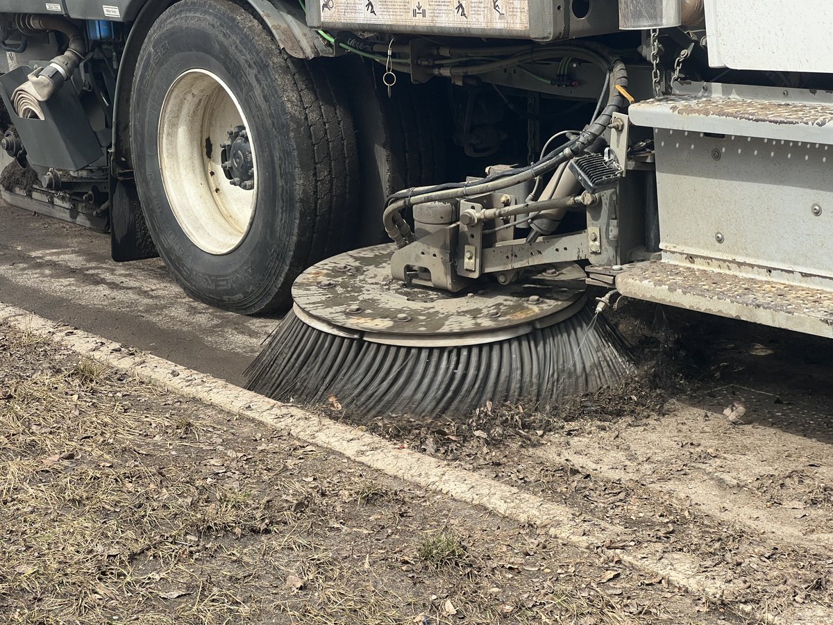 Street sweeping has begun! Crews are sweeping major roads before entering residential areas next week. Please drive safely and give crews room to work. Visit edmonton.ca/StreetSweeping to sign up for parking ban notifications. #YegTraffic #YegRoads