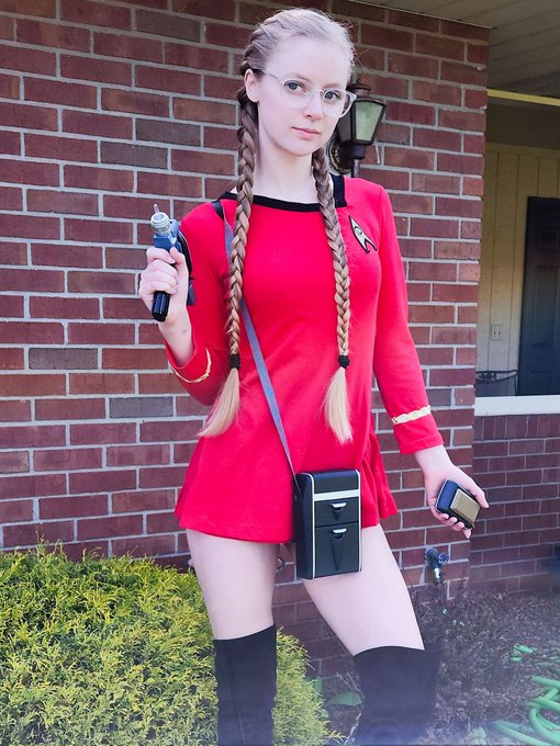 Celebrating the eclipse as a trekkie should 🌠 https://t.co/g0CBwBqaOn