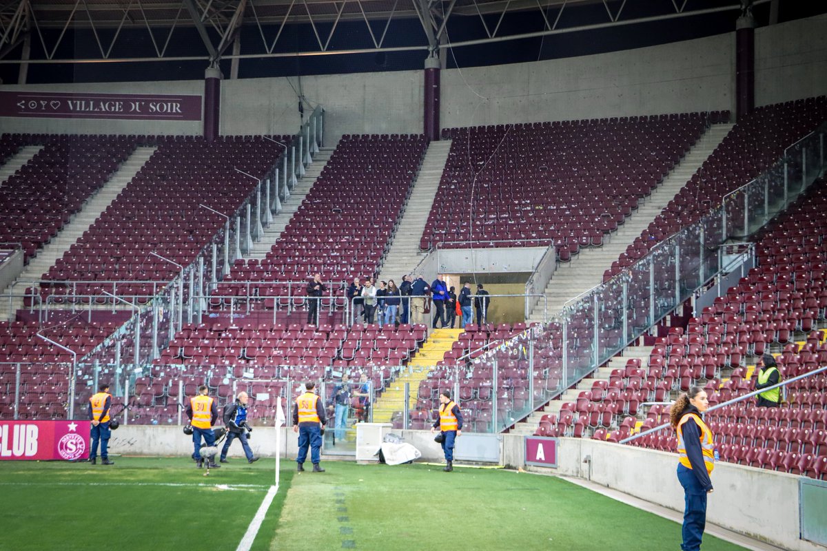 fc_zuerich's tweet photo. 𝐒𝐭𝐚𝐭𝐞𝐦𝐞𝐧𝐭 𝐝𝐞𝐬 𝐅𝐂 𝐙𝐮̈𝐫𝐢𝐜𝐡

Keine FCZ-Teilnahme am Massnahmen-Call:

👉🏼 https://t.co/nednfdXJtv

#fcz #NieUsenandGah https://t.co/9f3S7gNfoP