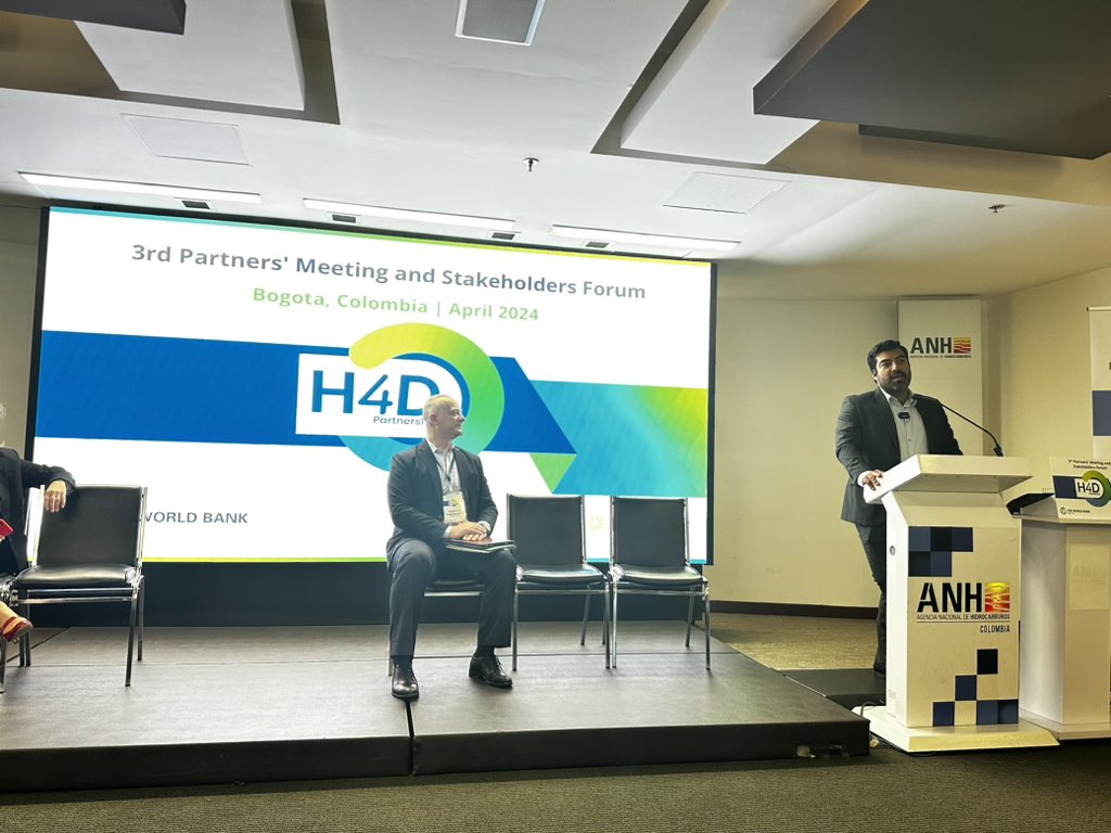 asoh2colombia's tweet image. Esta es una semana llena de #Hidrógeno en #Colombia. Los principales actores nacionales e internacionales, del sector privado y público están hoy en la reunión del #H4D del @WorldBank en #Bogotá! 

Construyendo en #Equipo la materialización de esta gran oportunidad mundial!