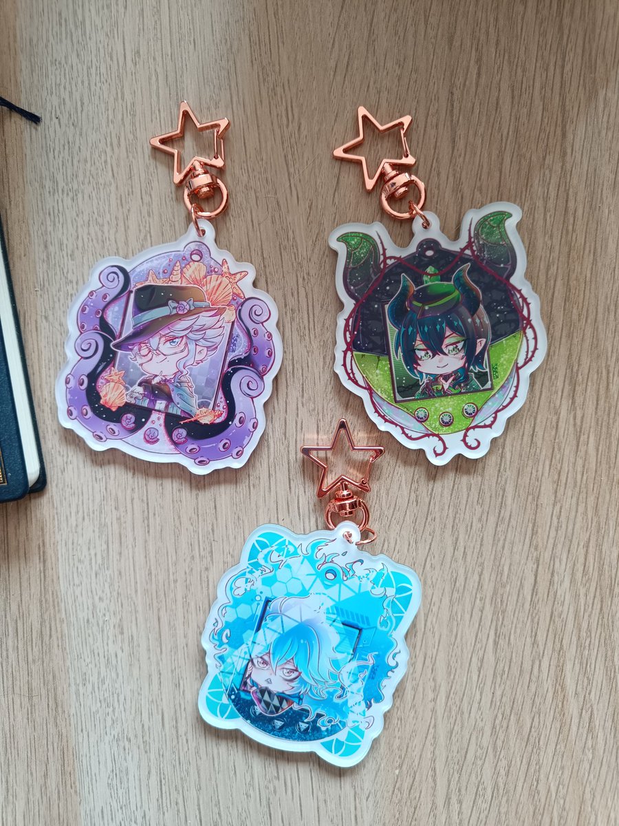 kamapon's tweet photo. Charms!! ✨✨✨
New stuff and restocked goods are here! 👀👀
(Link/s in profile if interested!)
#bsd #bungoustraydogs #idolish7 #i7 #アイナナ #twst #ツイステ #neuh https://t.co/SwgsvCr5Qn
