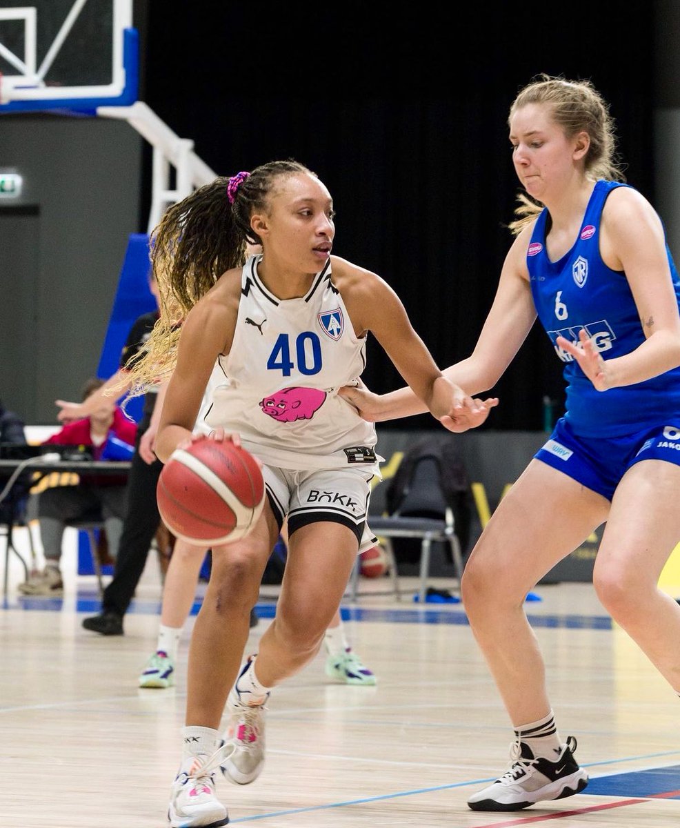 ALUMNI SPOTLIGHT 🌟 

Congratulations to Sierra Smith for completing your 1st pro season! We are so proud of you! 🏀 

Stats: 
11.2 PPG
51.5% FG
14.9 RPG
2.2 APG
3.1 SPG