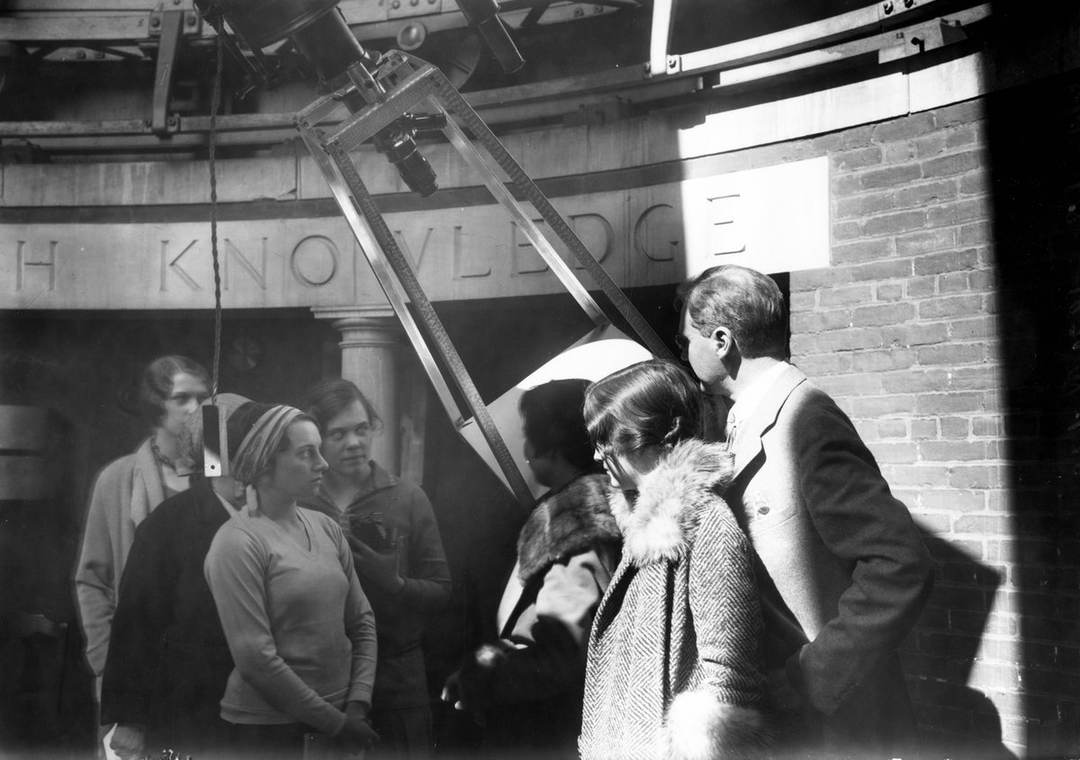 Students viewing a solar eclipse from the Wellesley observatory, April 28, 1930. (Courtesy of the Wellesley College Archives)