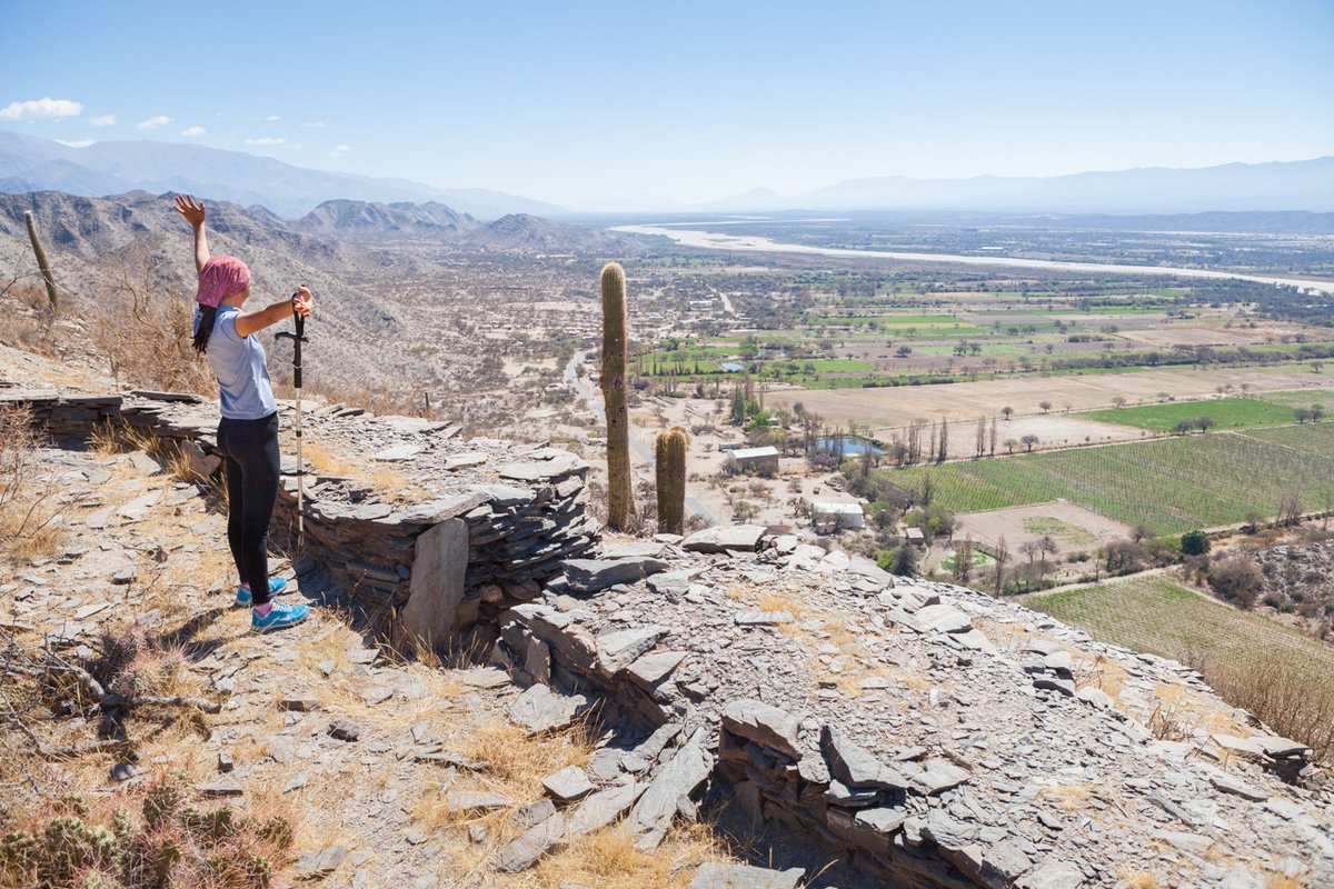 Más lugares por descubrir y disfrutar 🙌🤩 Historia y Trekking 💯 📍Sitio Arqueológico Cerro Pintado, Santa Maria #DescubriCatamarca #HermosaPorNaturaleza