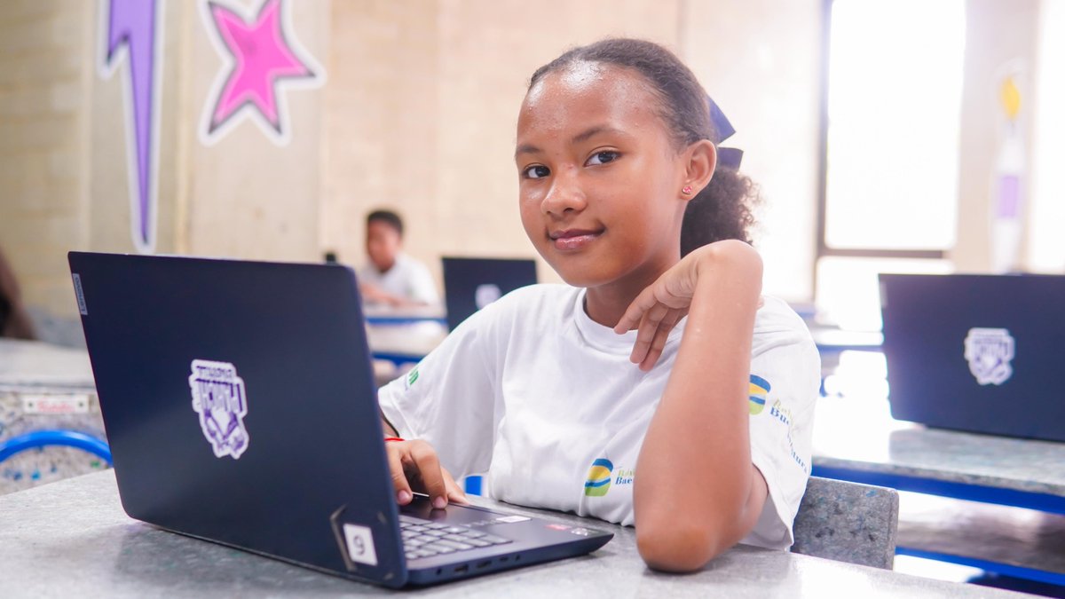 FundacionSPB's tweet photo. 🚀 En Bahía Buenaventura, estamos comprometidos con potenciar el desarrollo humano a través de la educación. Nuestra misión es inspirar a niñ@s y jóvenes para que construyan sus proyectos de vida, apostando por la tecnología como herramienta clave para el progreso. #Educación https://t.co/cofH1DLeoT