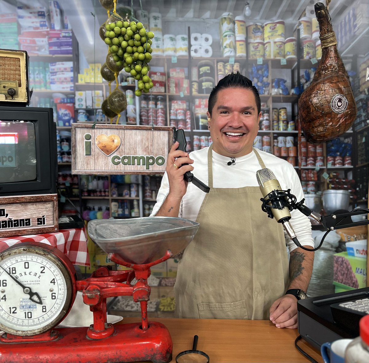 Hoy <a href="/boyacoman/">Boyacoman®</a> inaugura su tienda iCampo, ¿Qué compraría usted? 🏪🏪🏪 #DíaADía #Boyacoman #iCampo #Tienda #Humor