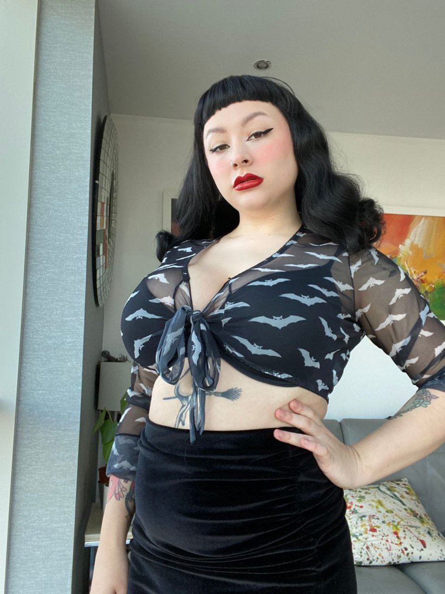 _AlexAddams's tweet image. worship every inch of me 💘