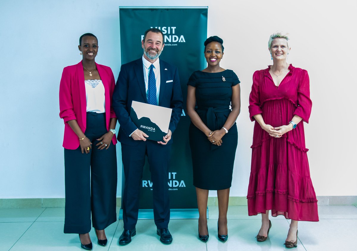 Today, RDB Deputy CEO @nmukazayire and @RwandaICT Minister @MusoniPaula welcomed @JakobssonJohan, Secretary of State to the Swedish Prime Minister, and @SwedeninRW Ambassador @SweAmbRwanda for discussions on areas of development cooperation. 🇷🇼🇸🇪