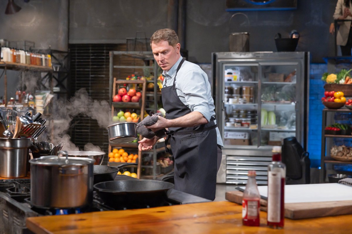 NEXT @ 9|8c! @chefsymon and @Reddsaidit are ready to roast @bflay with jokes and their chosen chefs on an all-new #BeatBobbyFlay! 🥊