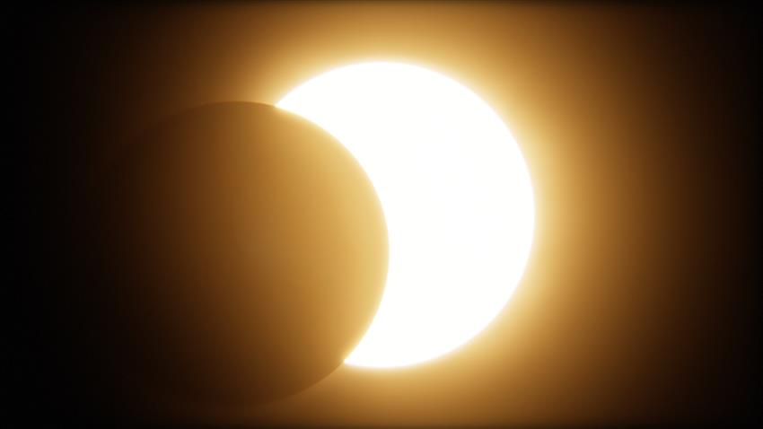 Good morning, #yeg! We will have view of a partial #SolarEclipse between 11:54am and 1:39pm today. Remember: Looking directly at the sun without appropriate protection can lead to partial or complete loss of vision. Learn how to safely view the eclipse: asc-csa.gc.ca/eng/astronomy/…