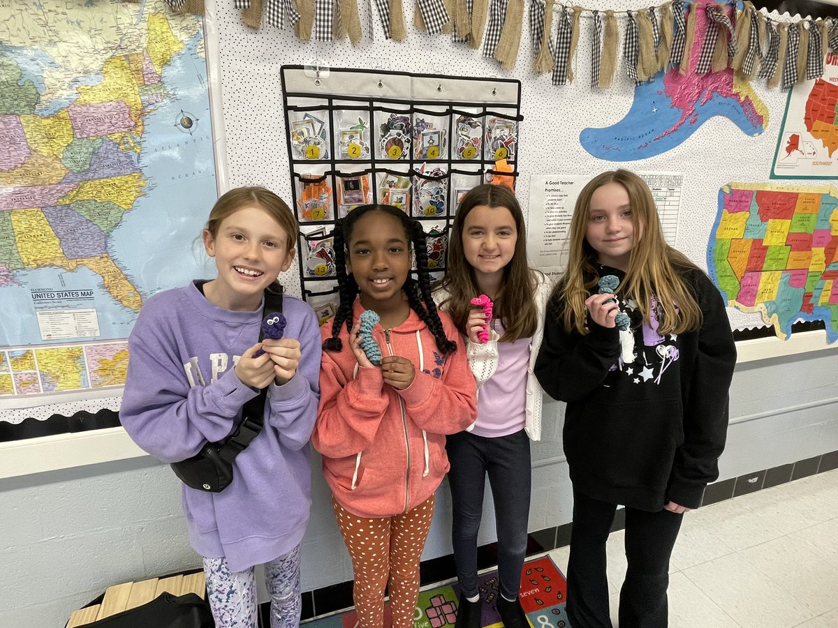 🄼🅁🅂. 🄲🄰🅁🄻🄸🄽🄴- 🄶🅁🄰🄳🄴 4 tweet media