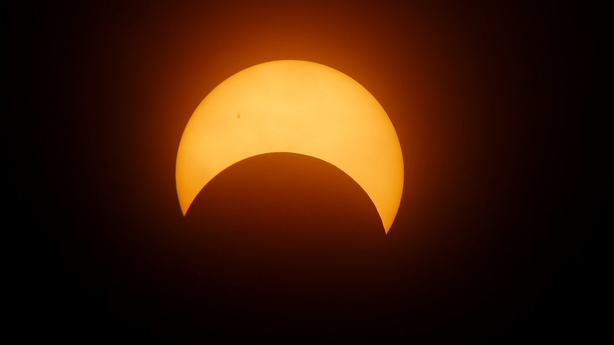 🌗 Beginning at 11:54 this morning, #yeg will experience a partial #SolarEclipse... the last solar eclipse until 2044! 😲 Come down to the RASC Observatory at #MyTWOSE between 11 a.m. & 2:00 p.m. for FREE safe viewing through telescopes! ➡️ Learn more: twose.ca/partialsolarec…