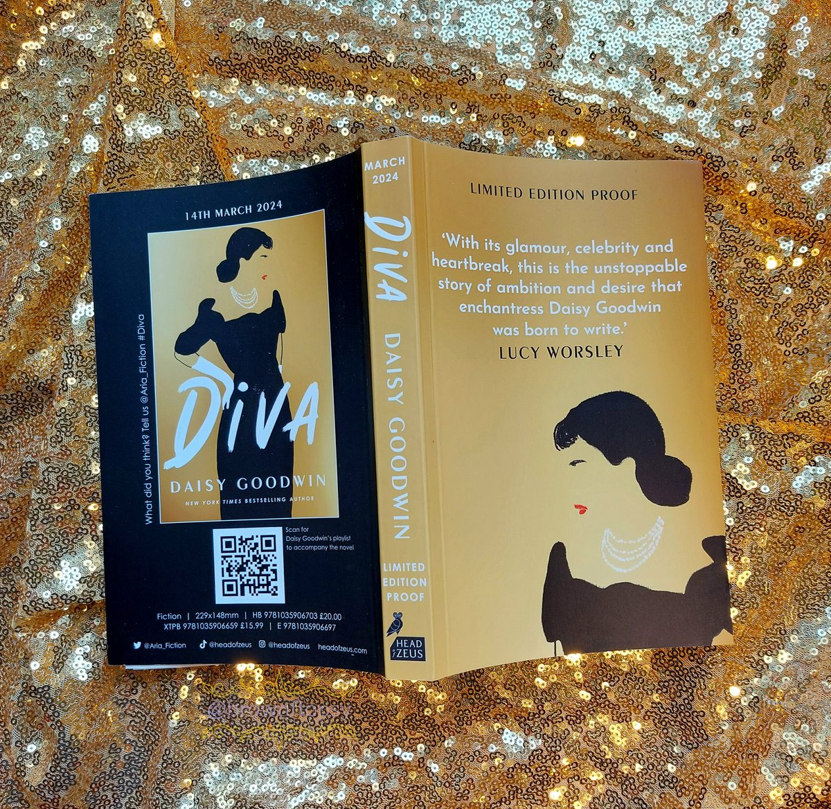 Thank you @PublicityBooks @HoZ_Books for my lovely #Giveaway proof win! 🙏 #Diva by @DaisyGoodwin is out now from @AriaFiction and brings to life the glamorous opera singer Maria Callas. I'm fascinated by her heartbreaking story so this should be an intriguing read!