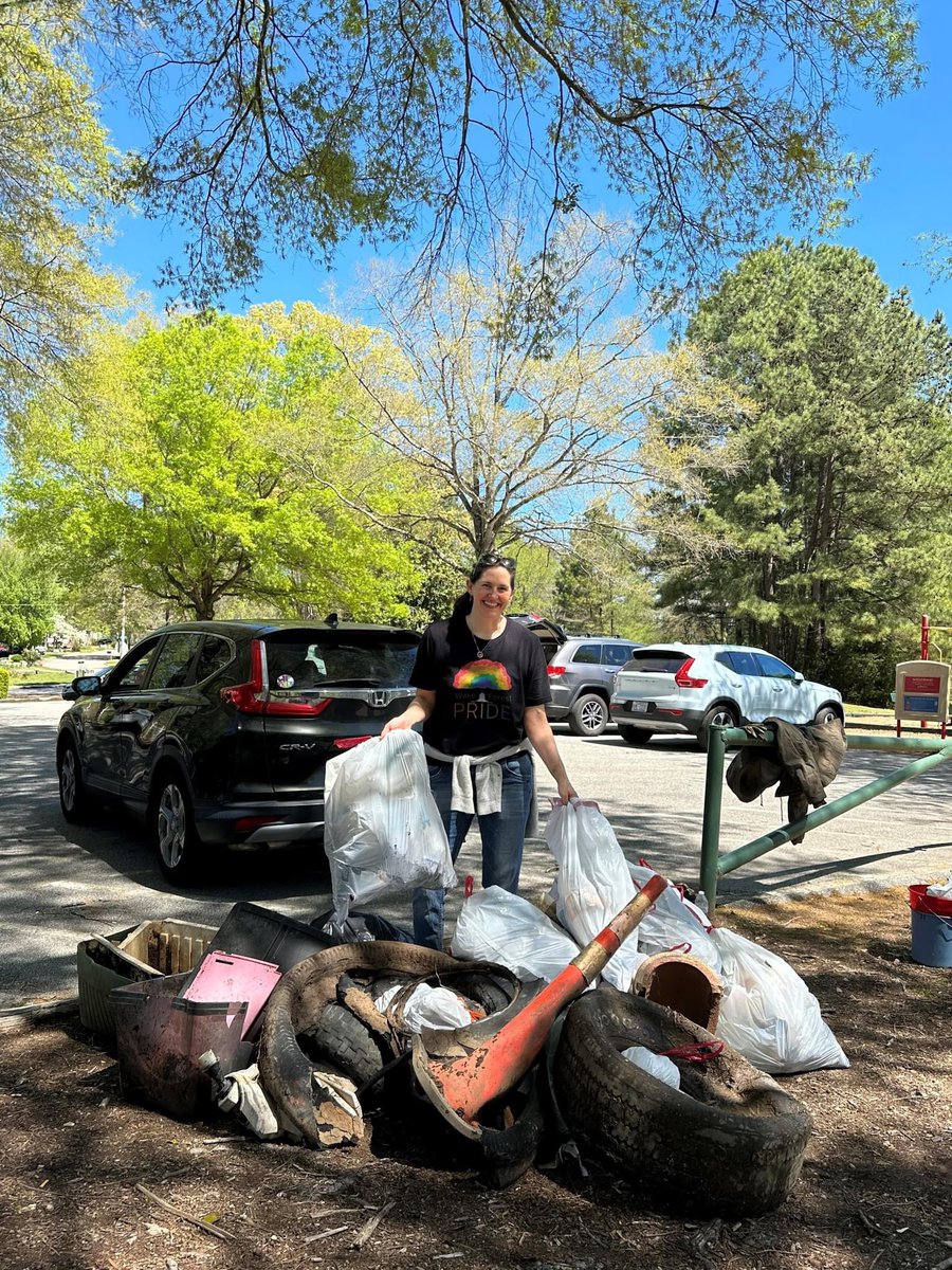 WakeForest_NC's tweet photo. Thank you to Amanda Cottrill & friends for conducting a clean up at Ailey Young Park and creek!
Help #KeepWFClean participate in a Cleanup! https://t.co/PrTopkdDON
Special thanks to J. Roberson HVAC for sponsoring our Litter Kits!
#TownofWakeForest #WakeForestNC #LitterSweepNC https://t.co/EHIYEZ83rh