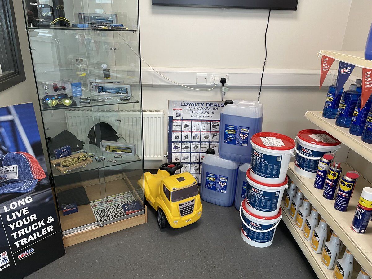 Motus Commercials Parts in Workington have recently completed their parts racking project, meaning they have a larger range of TRP Parts in stock 🙌 #TRPParts #MotusCommercials #TruckParts