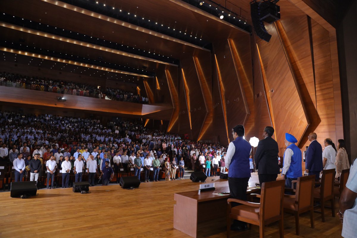 More than 1,500 students from over 30 universities, along with city entrepreneurs, gathered at PSG iTech in Coimbatore to take part in the #ViksitBharatAmbassador - Campus Dialogue. The <a href="/VBA2024/">Viksit Bharat Ambassador</a> meet-up was graced by Union Minister <a href="/HardeepSPuri/">Hardeep Singh Puri</a>.

The meet-up, focused on