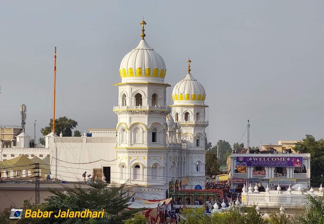 Darshani Deorhi Gate Gurudwara Janam Asthan Sri Nankana Sahib 

#KartarpurCorridor #Saanjh 
#Punjab #Punjabi #PunjabiParhao