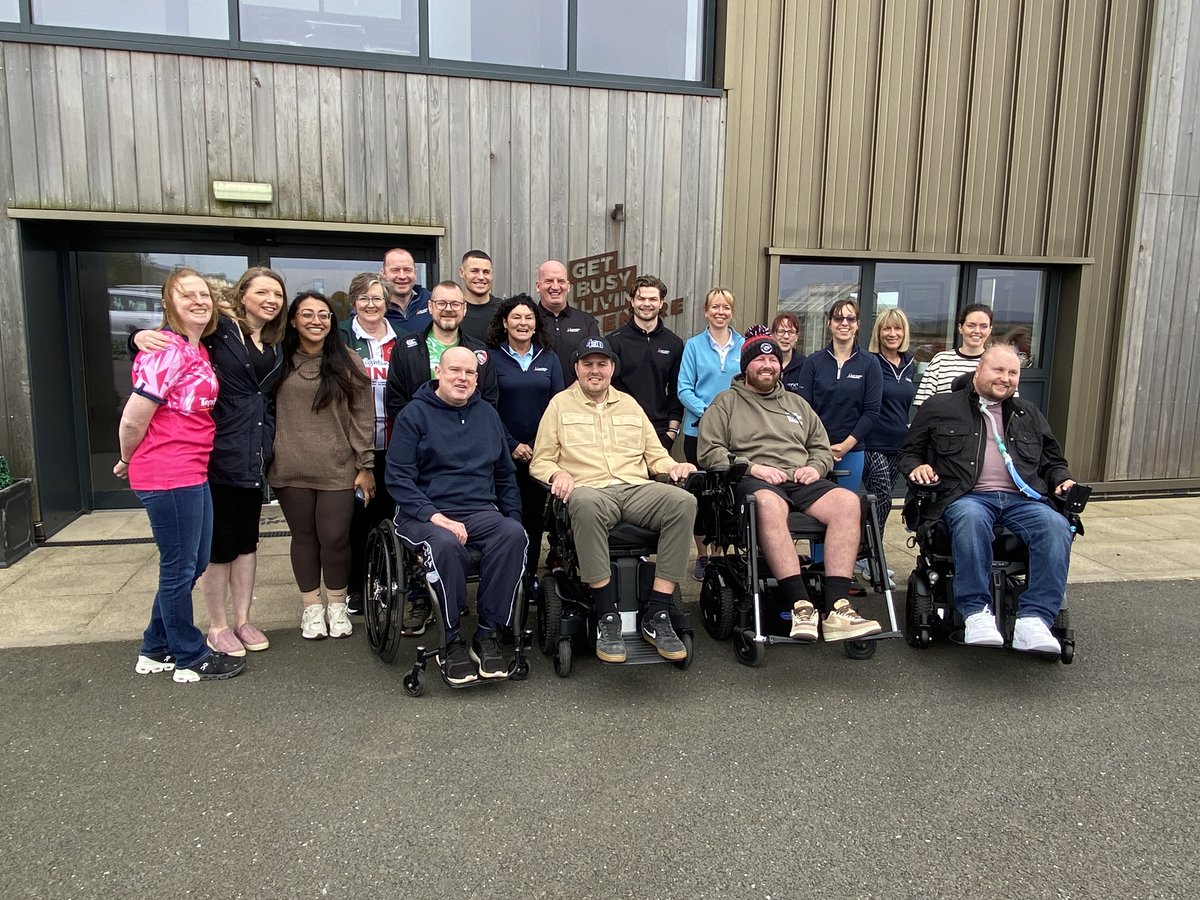 MNDoddie5's tweet photo. We're proud to announce a partnership with @Hambofoundation to support people with MND to access world-class facilities at the Get Busy Living Centre
The opening event was also attended by @edslater who is a great friend of both charities π
Full story:
https://t.co/VmuIu2hECQ https://t.co/K6sUKPCfY1