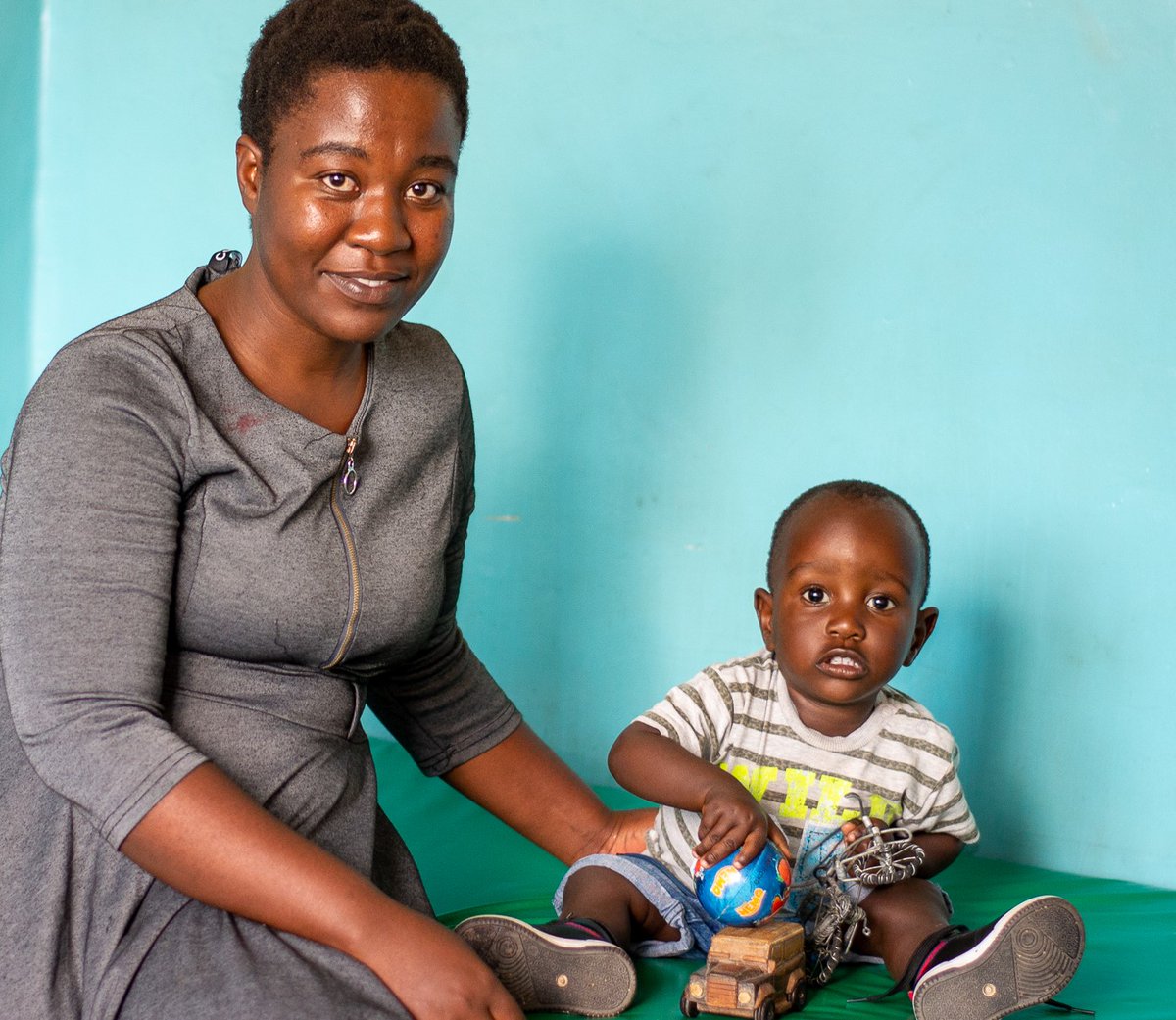 #UNICEF supports @MalawiGovt to strengthen healthcare delivery so that children can survive and thrive, particularly in their first 1,000 days of life. Elvin is an example of child survival after he recovered from low oxygen levels: shorturl.at/iuBKT #WorldHealthDay