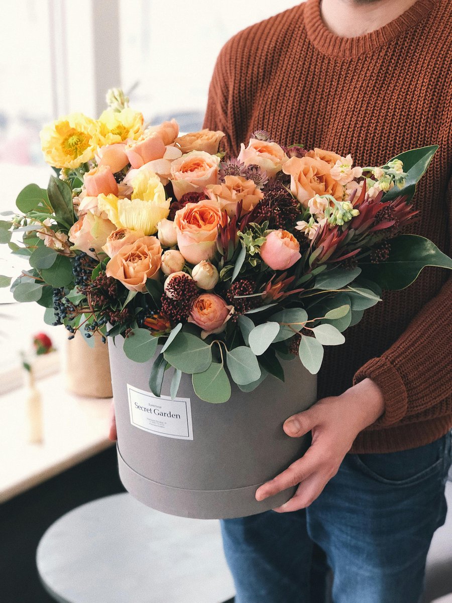 Happy #InternationalPlantAppreciationDay!

We're especially thankful for @bloomagainbklyn and the flowers you bring us.

Did you know that plants can improve air quality and boost mood? How can you bring more plants into your life?

📸 Secret Garden

#flowers #plantlife