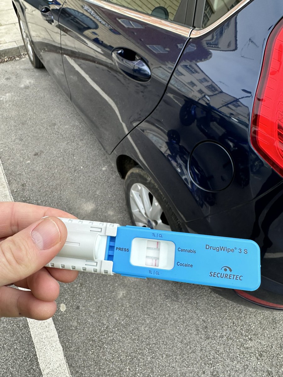 Vehicle of interest located in Gainsborough earlier with the help of @WestLindseyDC CCTV.Driver provided a positive sample for cocaine on @DrugWipeUK Cocaine & cannabis found on a search of the driver & a lock knife found in the car. Arrested 5a, possession Class A&B & off weapon