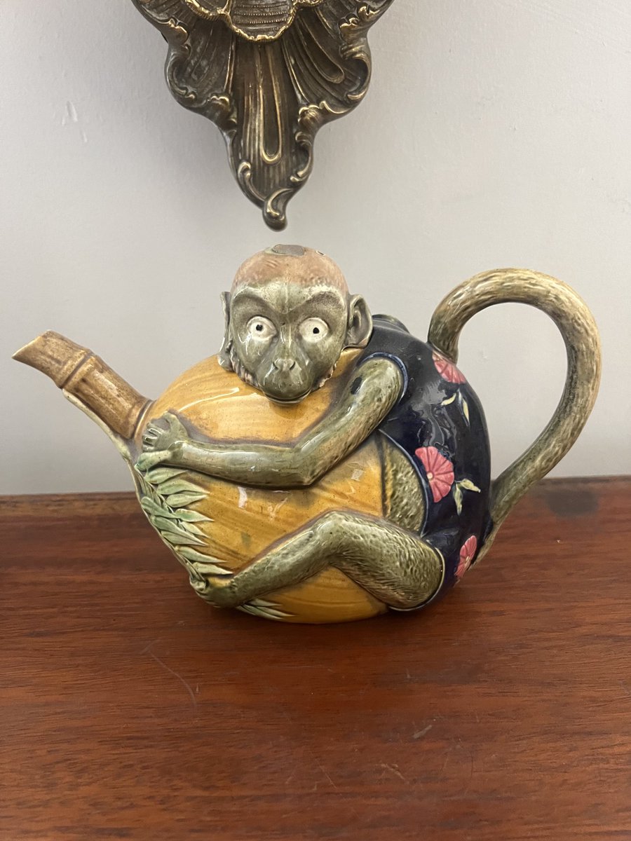 m and m and m # - a monkey made by Minton .. marvellous , a Monday moment mmmm ❤️ ☺️