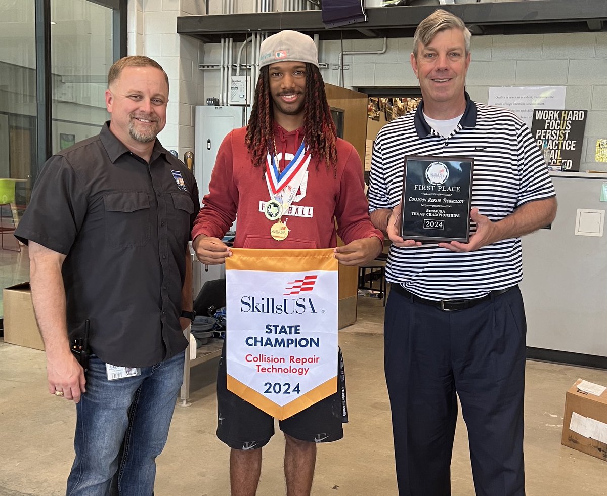 Extremely proud of Da'Vawn as he is your 2024 SkillsUSA Collision Repair STATE CHAMPION! He will compete at the National Contest in June. Special shout out to ⁦@TeccW_Collision⁩ instructor Mr. Hegarty for preparing him for success! ⁦@LewisvilleISD⁩ ⁦@lisdcte⁩