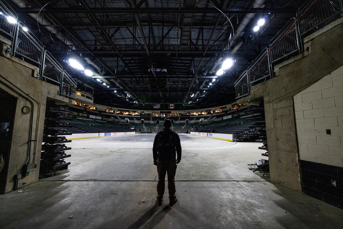 With the @FBI and local law enforcement, the @NJNationalGuard, @DelawareNG and @IDNationalGuard participated in interagency #CBRNE training involving their simulated response to bomb threats impacting a gathering of more than 10,000 people in a stadium. 🔗ngpa.us/29182