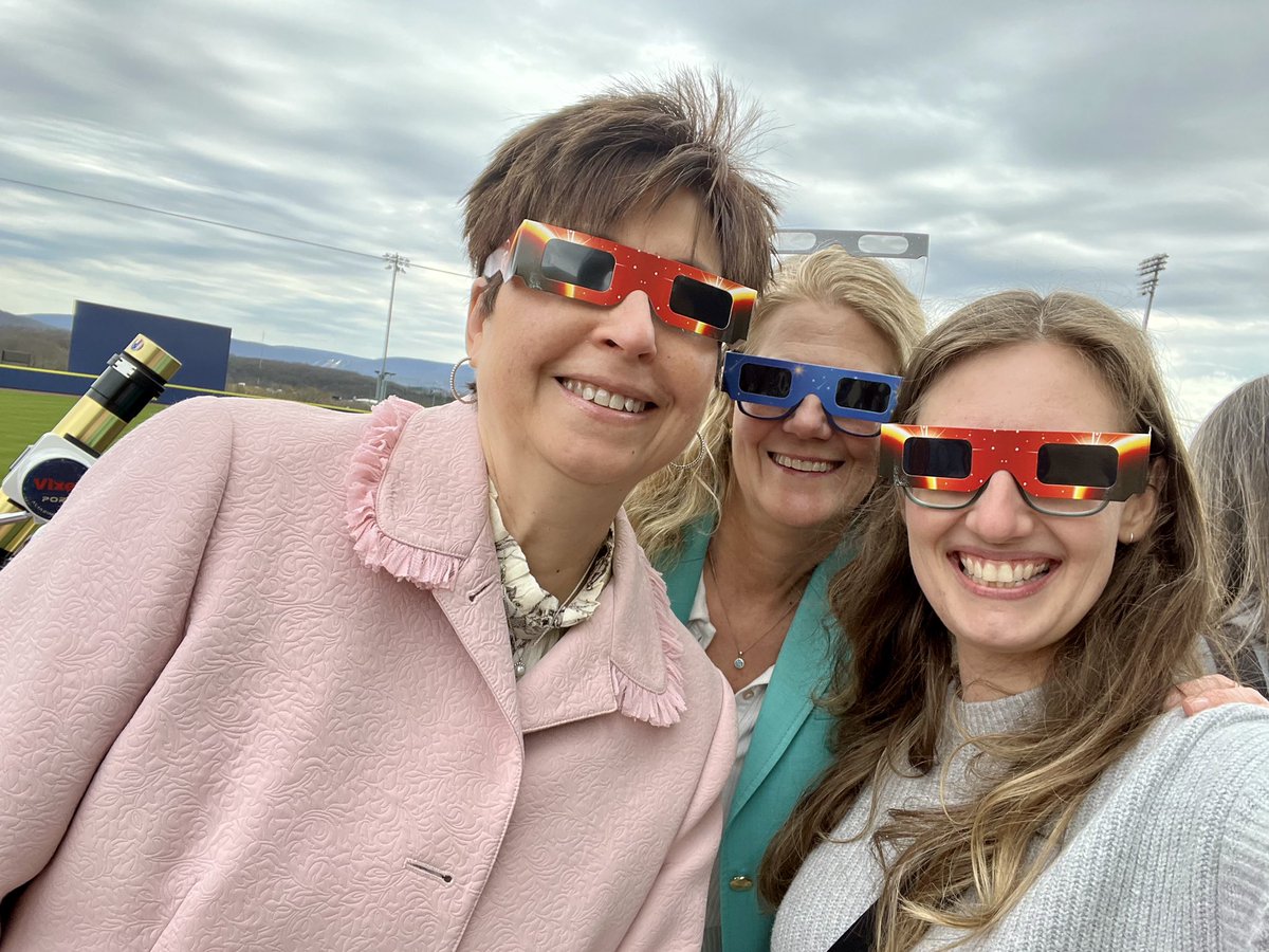 📍 Classic PA skies for the celestial event of the century but we were #CGNE ready and saw a sliver! 🌖Who said you can’t take a solar selfie?? #nurseknowhow #SolarEclipse2024 @PSUNursing @AgeFriendlyCare