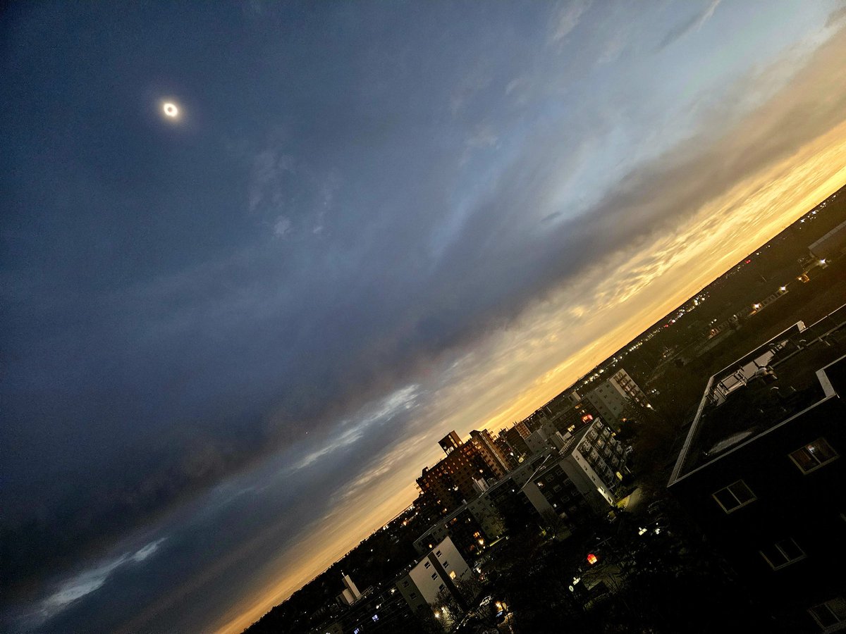 The birds were circling and chirping when it became dark as night 🌙 

Total solar eclipse vibes from da roof...❤️‍🔥🌚❤️‍🔥

Ah-maz-ing. 

#ygk #ygkkingston #kingstonontariocanada 
#PathofTotality 
#SolarEclipse2024