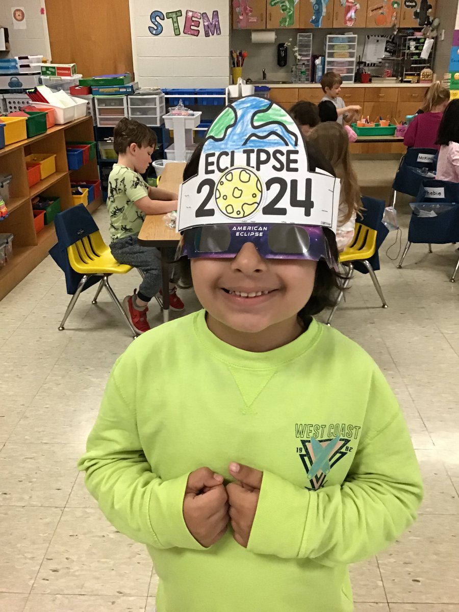 Solar Eclipse Fun!  We loved learning about the solar eclipse - we loved using our glasses to check it out!
<a href="/oesrams/">Oak Elementary School</a> #oesrams