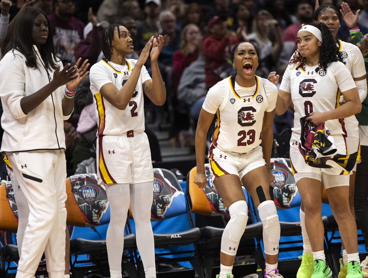 Say it with us: PERFECT. That's the only way to describe the Gamecocks' season after defeating Iowa for the national championship. See more photos of the big win: trib.al/TSYsdkN