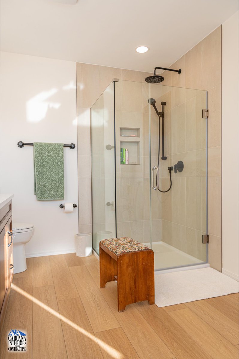 Check out this shower transformation - what a difference! #localcontractor #renovation #contractor #stalbertcontractor #bestoft8n #bestofhouzz #supportlocal #supportsmallbusinesses