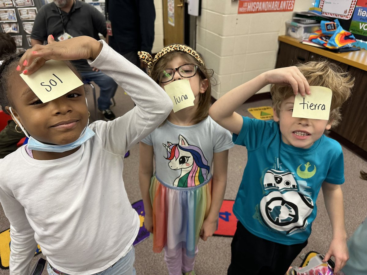 Maestra Zaragoza tweet media